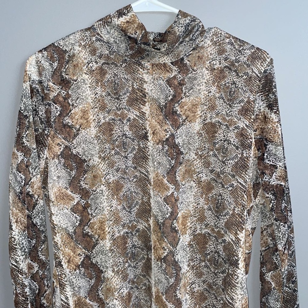Snakeskin long sleeve